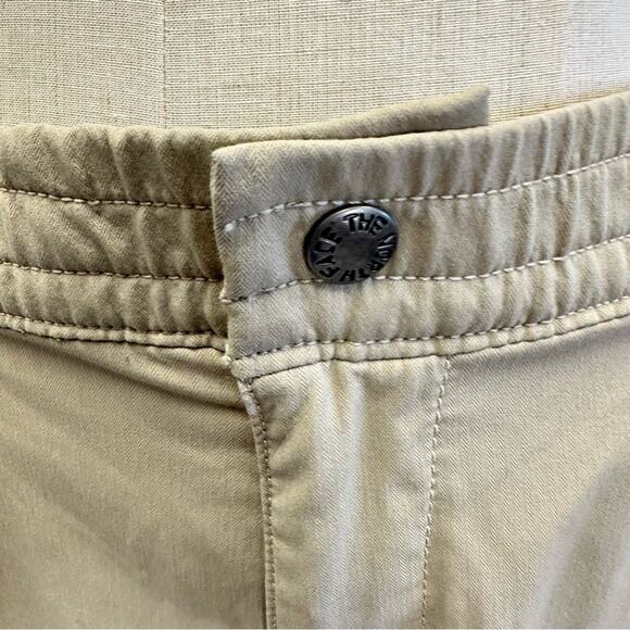 The North Face Karakash Cargo Pants in Flax Size 12 High Rise - Picture 13 of 16